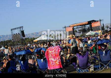 Atmosphère foule stagecoach,California's county music festival jour 3 avril 29,2012 indio,ca. Banque D'Images