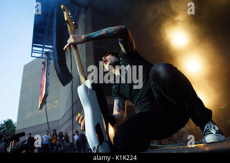 Frank lero My Chemical Romance effectue 2007 projekt revolution hyundai pavilion San Bernardino, ca Banque D'Images