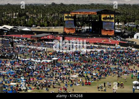 Atmosphère foule stagecoach,California's county music festival jour 2 mai,12011 indio,ca. Banque D'Images