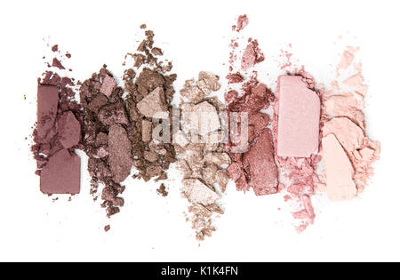 Une ombre à paupières dans les tons neutres, palette maquillage isolé sur fond blanc Banque D'Images