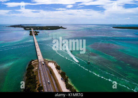 Florida,Florida Keys,Upper,Islamorada,Indian Key,Lignumvitae Key Aquatic Preserve,Florida Bay,Atlantic Ocean,Highway route 1 Overseas Highway,aérien o Banque D'Images