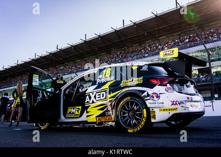 Corby, Northamptonshire, Angleterre. 27 août, 2017. Senna pilote BTCC Proctor et puissance Maxed Race Course avant 3 de la Dunlop MSA British Touring Car Championship at Rockingham Motor Speedway (photo de Gergo Toth / Alamy Live News) Banque D'Images