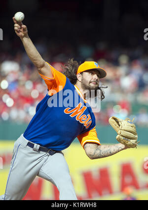 Washington, District de Columbia, Etats-Unis. Août 26, 2017. Mets de New York le lanceur partant Robert Gsellman (65) emplacements dans la deuxième manche contre les Nationals de Washington au Championnat National Park à Washington, DC le Samedi, Août 26, 2017.Credit : Ron Sachs/CNP. Credit : Ron Sachs/CNP/ZUMA/Alamy Fil Live News Banque D'Images