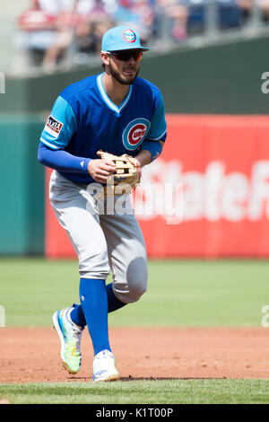 27 août 2017 : Chicago Cubs de troisième but Kris Bryant (17) en action au cours de la MLB match entre les Cubs de Chicago et les Phillies de Philadelphie à la Citizens Bank Park de Philadelphie, Pennsylvanie. Christopher Szagola/CSM Banque D'Images