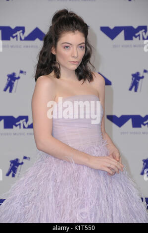 Los Angeles, États-Unis. 27 août 2017. Los Angeles, Californie - Lorde. 2017 MTV Video Music Awards organisés au Forum de Los Angeles. Banque D'Images