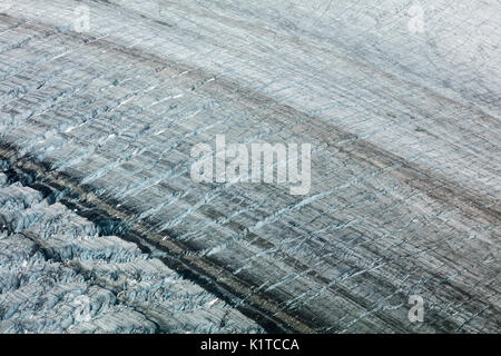 Abstract pattern de crevasses glaciaires et l'épaisseur de la glace Banque D'Images