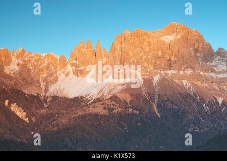 L'Europe, l'Italie, la Vallée d'Tiersertal, Tyrol du Sud, l'Alto Adige, Dolomites. Catinaccio Rosengarten - Enrosadira sur Banque D'Images