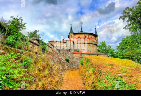 Vue sur Château de Lichtenstein dans Baden-Wurttemberg, Allemagne Banque D'Images