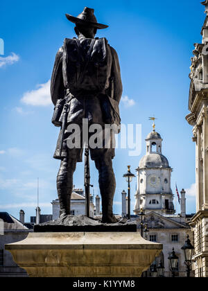 Gurkha mémorial sur l'Avenue des Horse Guards à Whitehall, Londres. Le monument commémoratif a été dévoilé en 1997, lorsque la brigade a été transférée de Hong Kong Banque D'Images