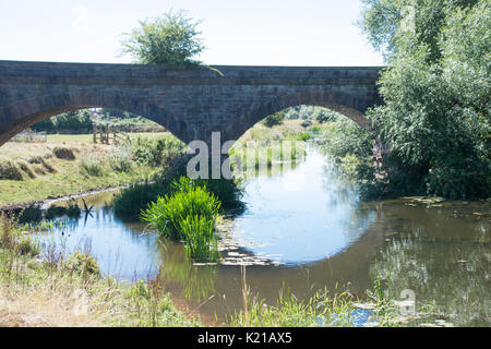 Vieux pont de chemin de fer, rivière Tone, Creech St Michael, Taunton Banque D'Images