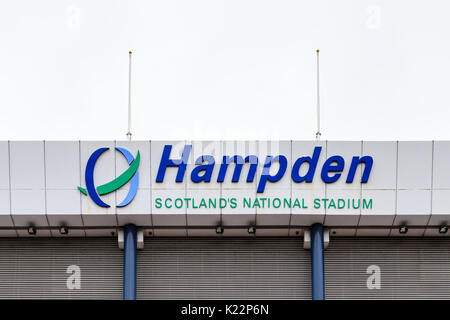 Le stand Sud à Hampden Park. Le stade est le stade national de football écossais et abrite l'Association écossaise de football. Banque D'Images