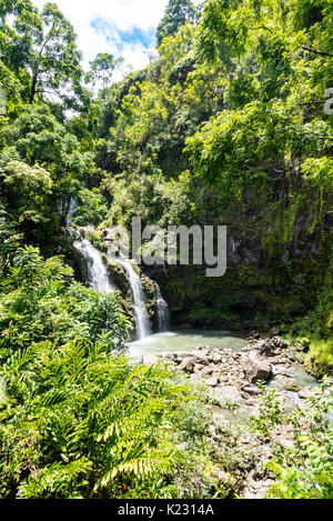 La Waikani falls (trois ours) sur l'île de Maui, Hawaii Banque D'Images