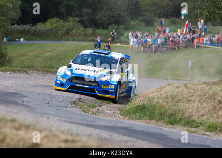 Vaclav Pech, Petr Uhel, (CZE, Ford Fiesta R5), des tests de vitesse, Barum Rally, événement d'opposant, en Biskupice près de Zlin, République tchèque, le 26 août 2017. (Photo/CTK Josef Omelka) Banque D'Images