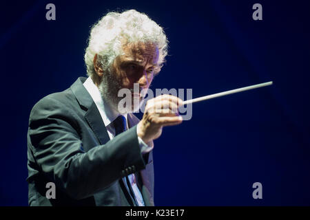 Podebrady, République tchèque. Août 26, 2017. Nicola Piovani, musicien, chef d'orchestre et compositeur, effectuée pendant le 1er International de la musique de film et multimédia Festival 'Soundtrack' Podebrady Podebrady, en République tchèque, le 26 août 2017. Photo : CTK Josef Vostarek/Photo/Alamy Live News Banque D'Images