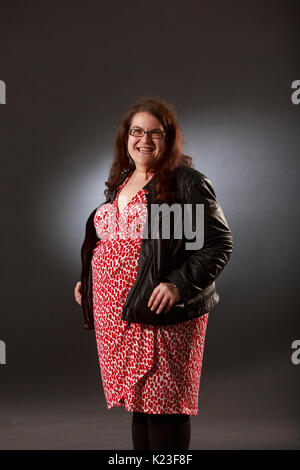 Edinburgh, Ecosse, Royaume-Uni. Août 28, 2017. Jour 17 Edinburgh International Book Festival. Sur la photo : Naomi Alderman, auteur anglais, romancier et auteur du jeu. Son roman, le pouvoir, a remporté le Baileys Women's Prize for Fiction en 2017. Pako Mera/Alamy Live News. Banque D'Images