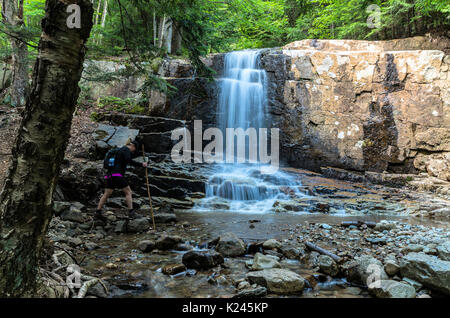Cascades le long sentier du ruisseau Stag dans sur le mont Whiteface à Wilmington NY Banque D'Images