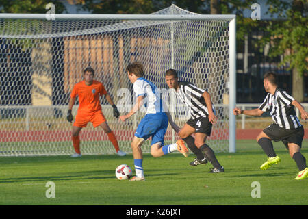 Moscou, Russie - le 21 juillet 2014 : Match Dynamo, Moscou - PAOK, la Grèce au cours de la Lev Yashin VTB Cup, le tournoi international U21 pour les équipes de soccer. Banque D'Images