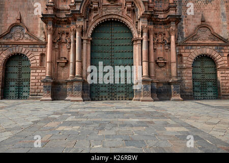 Les portes principales de Cusco Cathedral, Plaza de Armas, Cuzco, Pérou, Amérique du Sud