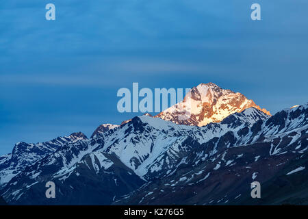 Pic de Tolosa (17 388 pi), près de Los Penitentes, Province de Mendoza, Argentine Banque D'Images