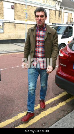 Emmerdale Jeff Hordley star répond aux fans lors d'une visite à Hull. Avec : Jeff Hordley Où : Hull, Royaume-Uni Quand : 27 juillet 2017 Photo : Derek Jarvis/WENN.com Banque D'Images