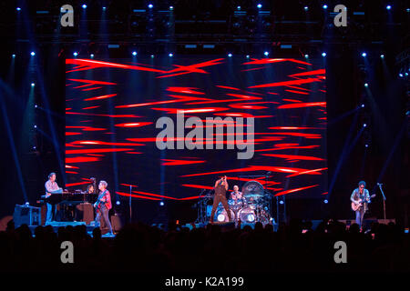 Madison, Wisconsin, USA. Mar 28, 2017. JONATHAN CAIN, ROSS VALORY, ARNEL PINEDA, Steve SMITH et Neal Schon de voyage à l'Alliant Energy Center à Madison, Wisconsin Crédit : Daniel DeSlover/ZUMA/Alamy Fil Live News Banque D'Images