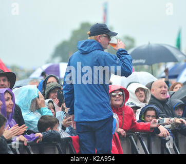 Chris Evans a été rejoint par les amis et la famille à Carfest 2017 Bolesworth nord,château, Cheshire. Avec : Chris Evans Où : Liverpool, Royaume-Uni Quand : 28 Juillet 2017 Crédit : Tim Edwards/WENN.com Banque D'Images