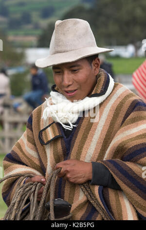 3 juin 2017, l'Équateur Machachi : libre d'un cow-boy de la région des Andes appelée 'chagra' dans l'usure traditionnelle Banque D'Images