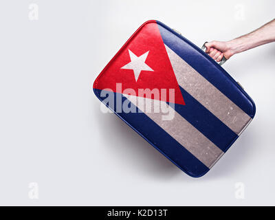 Cuba drapeau sur une valise en cuir vintage. Banque D'Images