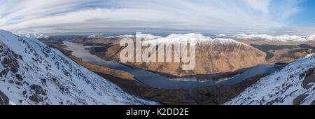 Panoramaic vue sur le Loch Etive de Ben Starav au milieu de l'hiver. Glen Etive, Highlands d'Ecosse, Royaume-Uni, janvier 2016. Banque D'Images