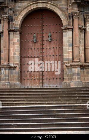 Porte de la cathédrale de San Francisco, Cusco, Pérou, Amérique du Sud Banque D'Images