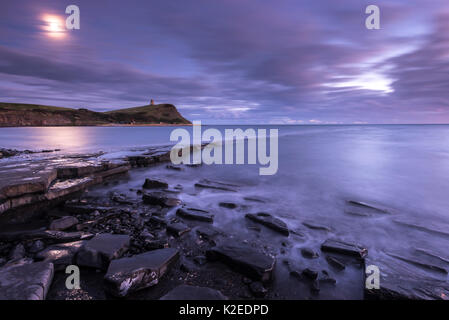 La baie de Kimmeridge au crépuscule, Dorset, UK. Septembre 2015. Banque D'Images