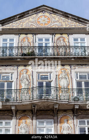 Façade peinte à Lisbonne Banque D'Images