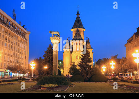 La Cathédrale Orthodoxe métropolitaine Roumaine, sur la place de la Victoire, à Timisoara, Roumanie occidentale Banque D'Images