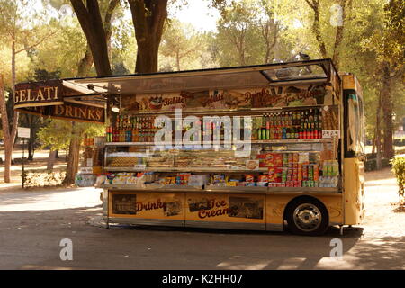 Rome, Italie, Art déco, via Veneto, Arsenal, Colisée, éducation, Histoire, Lac Bracciano, Musée Boughese, Ice Cream Van. Banque D'Images