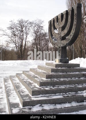 Un monument à Babi Yar, Kiev (Ukraine), pour souvenir de meurtres de masse des juifs en 1941 par les forces allemandes Banque D'Images