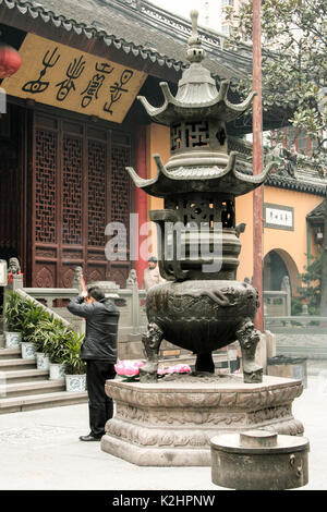 Zhoushan, Chine - Mai. 25, 2016 : le temple du Bouddha pendant la journée ordinaire Banque D'Images