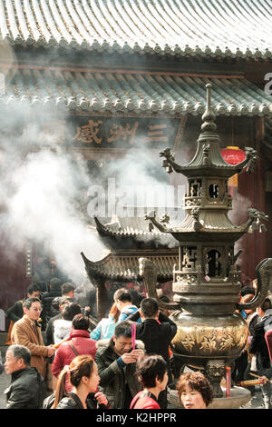 Zhoushan, Chine - Mai. 25, 2016 : le temple du Bouddha pendant la journée ordinaire Banque D'Images