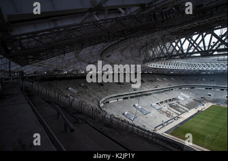 Rénovation de du stade Luzhniki de Moscou. Il sera l'hôte de la finale de Coupe du monde et a une capacité de 80 000 personnes. Construction et rénovation des stades de football en Russie est une course contre la montre que la Russie est l'hôte de la Coupe du Monde FIFA 2018 en juin et juillet 2018. Banque D'Images