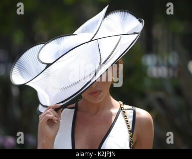 La photo doit être crédité ©Presse Alpha 079965 22/06/2017 Racegoer à Royal Ascot 2017 tenue à Ascot Racecourse à Ascot, Berkshire Banque D'Images