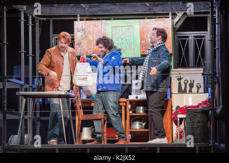 Photo : la Bohème (opéra), Festival Theatre l’histoire d’amour la plus grande et la plus déchirante de l’Opéra. La Bohème est un somptueux Banque D'Images