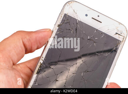 Paris, FRANCE - 26 août 2017 : close up d'un iphone 6S de la marque Apple Inc. dont l'écran est cassé à la suite d'une violente chute Banque D'Images