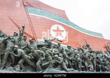 La révolution socialiste monument de la colline Mansu Grand Monument, troupe artistique Mansudae, Pyongyang, Corée du Nord Banque D'Images