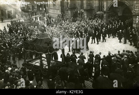 Siegfried Wagner à Bayreuth le cortège funéraire, le 8 août 1930. Compositeur allemand : 6 juin 1869 - 4 août 1930. Banque D'Images