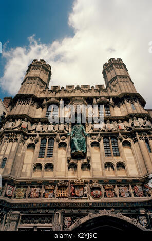 L'Église du Christ porte de la cathédrale de Canterbury en ville de Canterbury dans le Kent en Angleterre en Grande-Bretagne au Royaume-Uni UK Europe médiévale. Banque D'Images