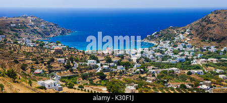 Îles grecques - les plages pittoresques de syros dans les Cyclades Banque D'Images