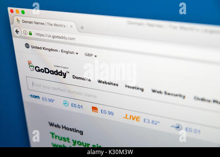 Londres, UK - 7 août 2017 : La page d'accueil du site web officiel de GoDaddy - l'Américain d'enregistrement de domaine de l'internet et société d'hébergement web, sur 7t Banque D'Images