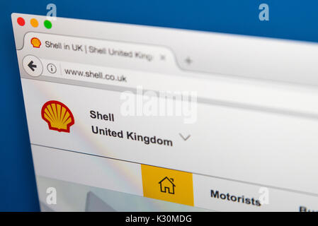 Londres, UK - 7 août 2017 : La page d'accueil du site web officiel de la Royal Dutch Shell, communément connu sous le nom de Shell - les multinationales du pétrole et du gaz comp Banque D'Images