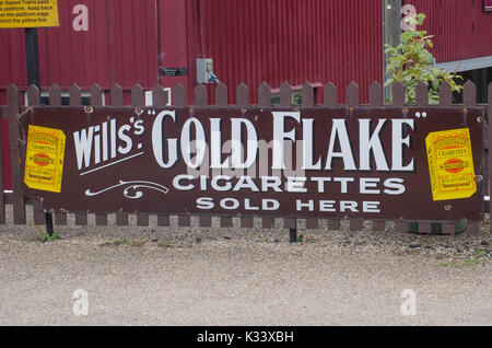 La Norfolk Royaume-uni 21 Août 2017 : Classique Goldflake cigarette advertising sign Banque D'Images