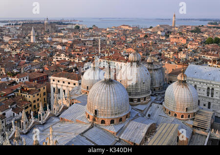 La Basilique St Marc, Venise, Italie Banque D'Images