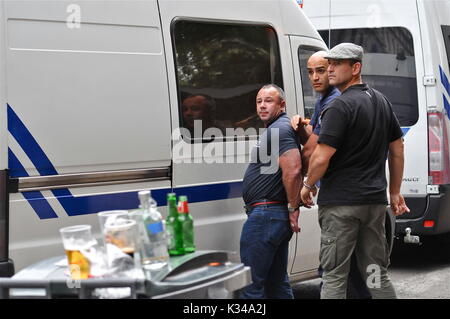 Anglais et slovaque partisans célèbrent à saint-etienne, france Banque D'Images